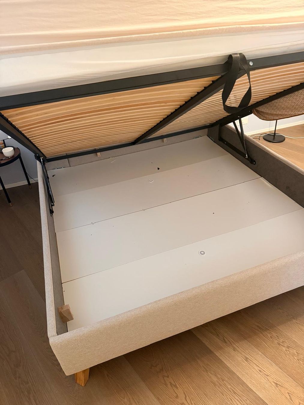 Vox Letti: King Bed - 12 months old 180x200 – Usato da Walchwil venduto da ada_mks2 3