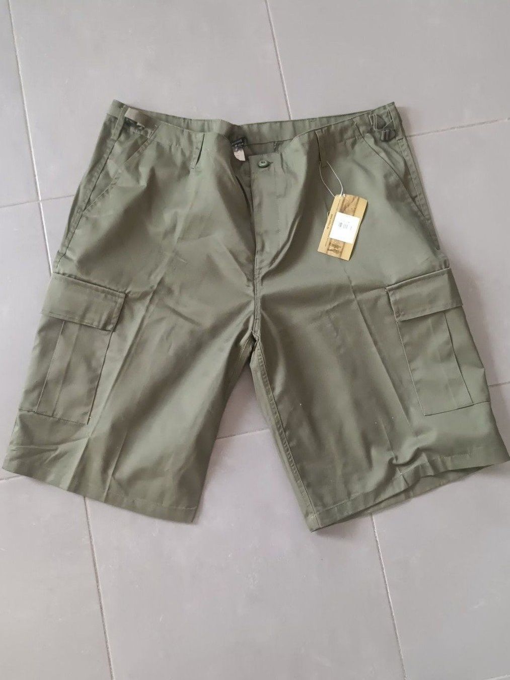 Pantaloni: Short Mil-Tec olive 3XL NEW – Nuovo e nell'imballaggio originale da Pampigny venduto da Calypso06