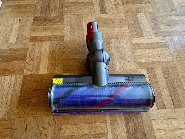 Dyson Aspirapolveri & Accessori: Kabelloser Staubsauger Dyson V10 Submarine – Usato da Winterthur venduto da The_Dragonfly 5