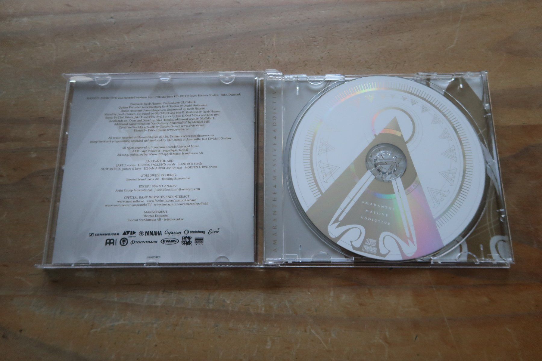 CD: AMARANTHE - MASSIVE ADDICTIVE - CD – Usato da Basel venduto da Patiscat 2