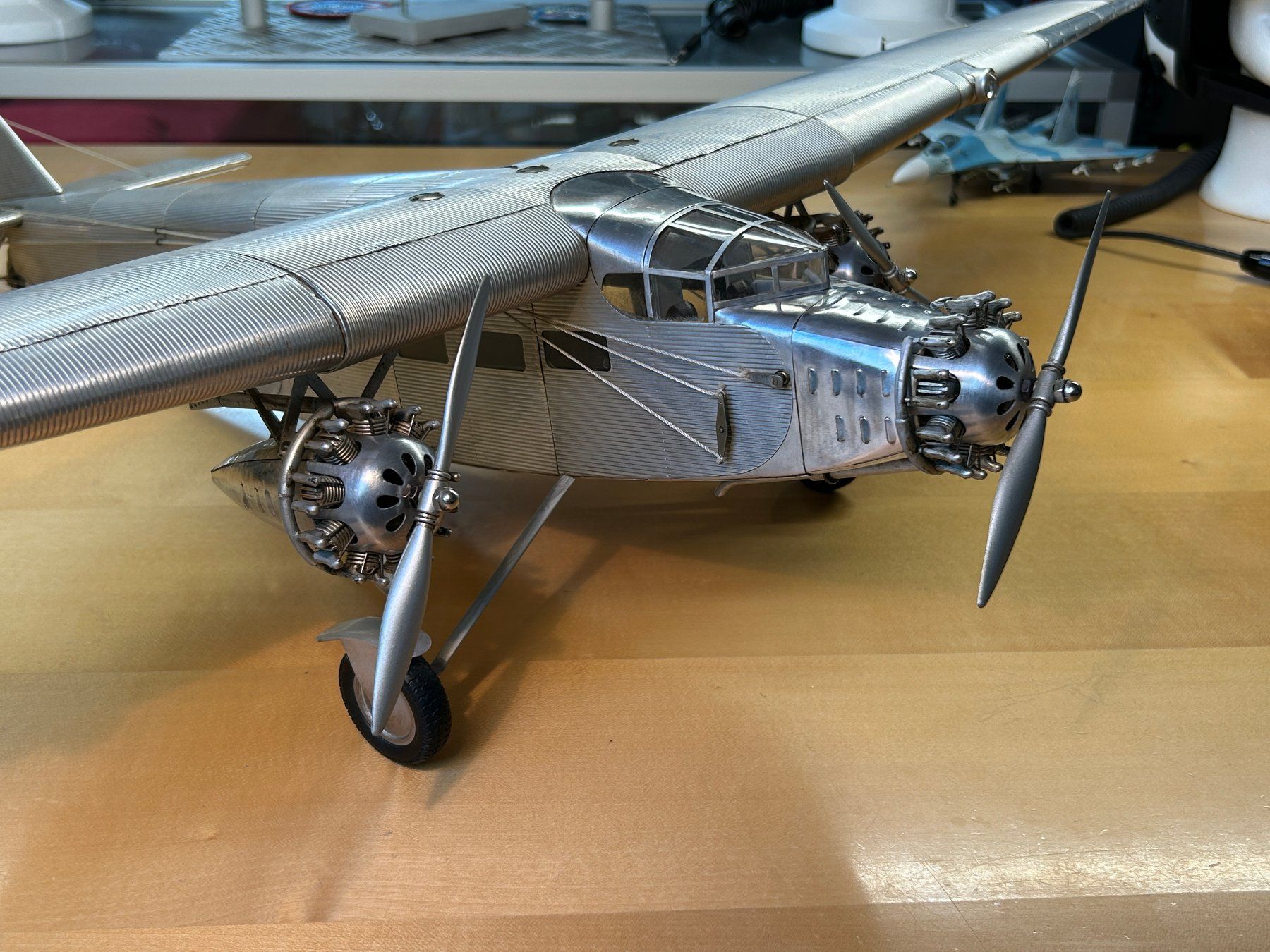Kit di modellismo & Modellini statici: Flugzeugmodell Ford Trimotor von Authentic Models ca. 1:24 – Usato da Kloten venduto da HeiHo68 4