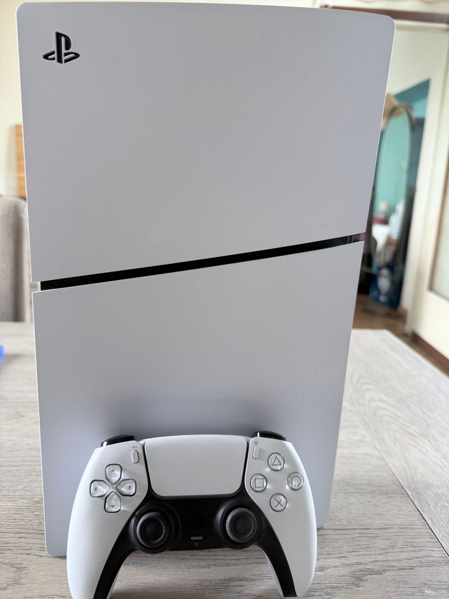 Sony Console: Console PS5 +Disk  – Nuovo (secondo la descrizione) da Vacallo venduto da Mo-ro12 2