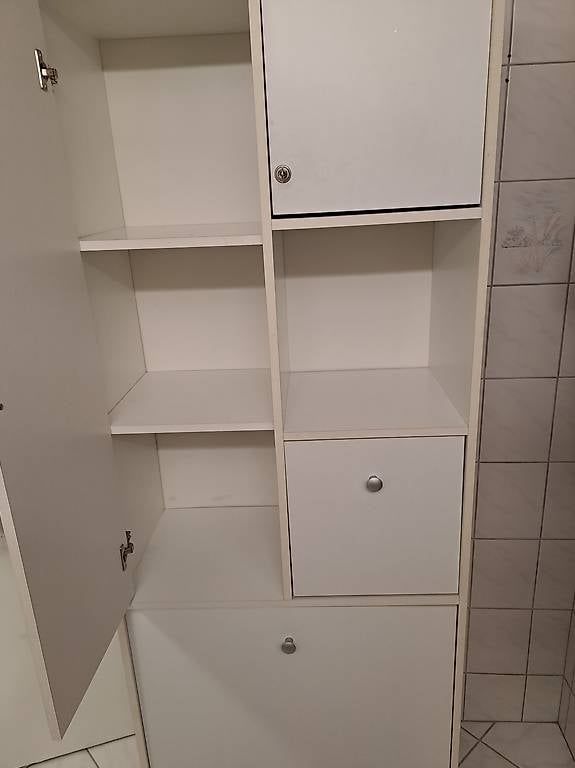 Schränke: Badezimmer Schrank  – Gebraucht aus Bazenheid von ste_8ycz 1