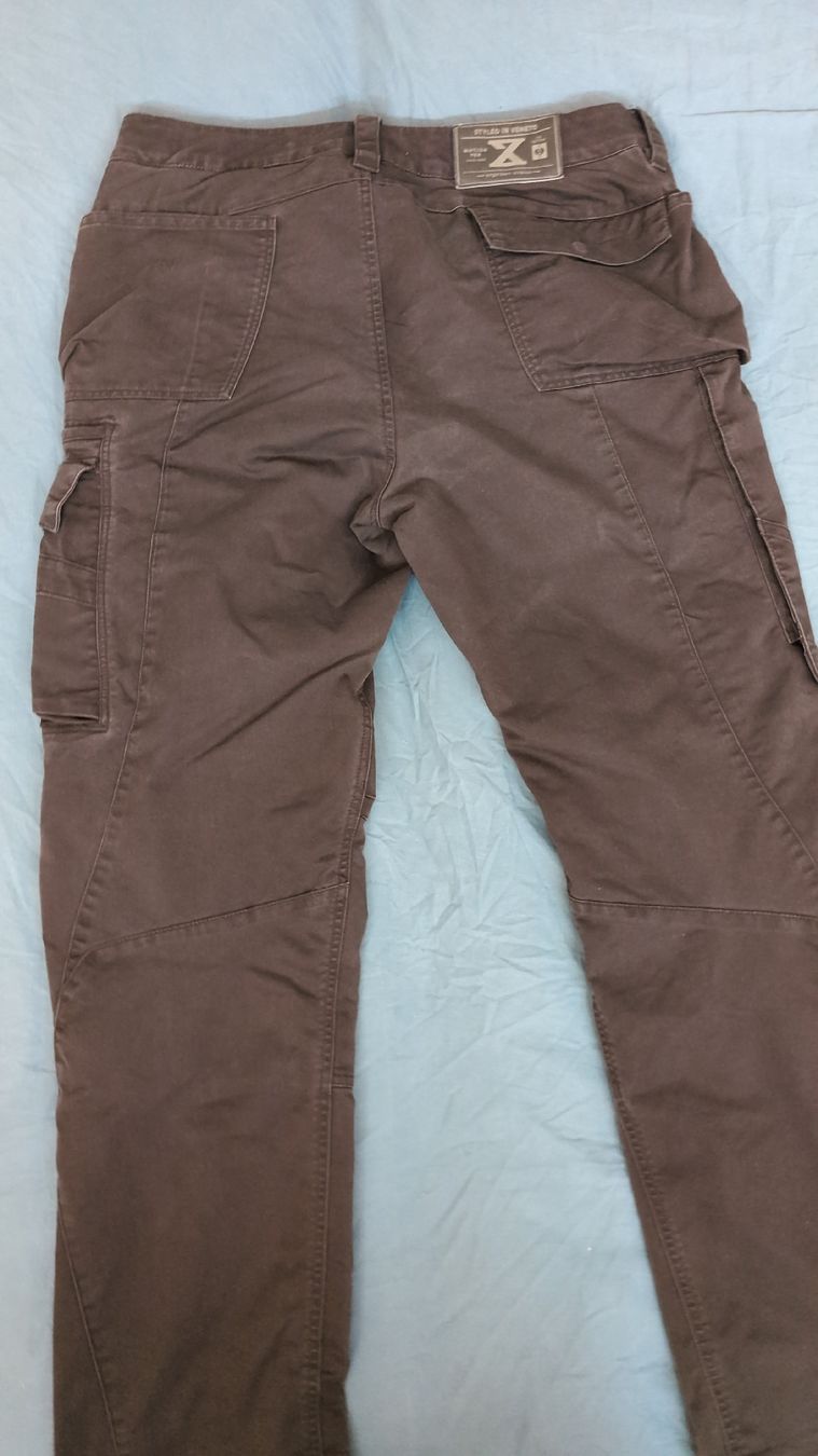 Engelbert Strauss Pantaloni: Engelbert Strauss motion ten Hose. untersetzt 27 – Usato da Emmenbrücke venduto da Rewan_Helvetius 2