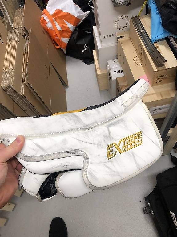 Ccm Guanti & manicotti: CCM Eflex 4 Custom Fängerset Goalie – Usato da Steinhausen venduto da HockeyStickGear 2