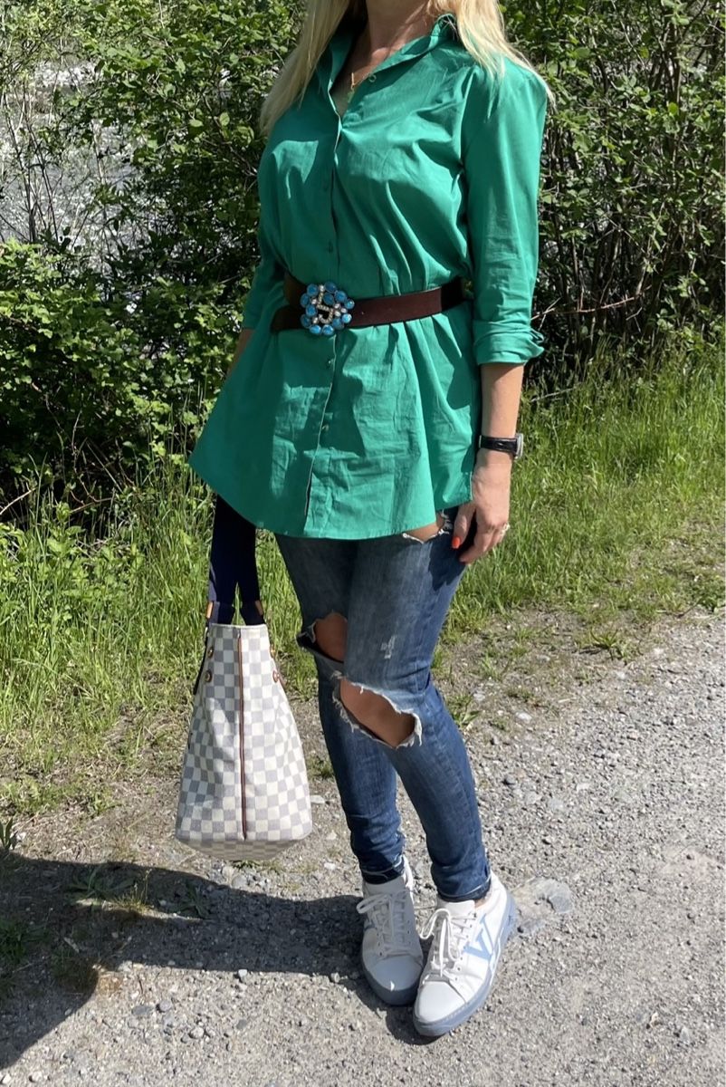 Camicie: Camicia verde smeraldo lunga,tg M/L-chic e elegante – Nuovo (secondo la descrizione) da Gordevio venduto da LanaZimm