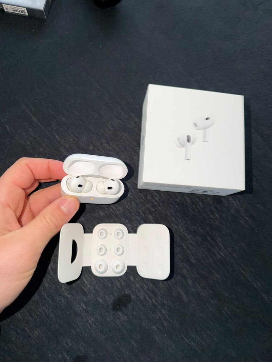 Apple Cuffie: Apple AirPods Pro 2 – Usato da Cadenazzo venduto da ema_6sxl 2