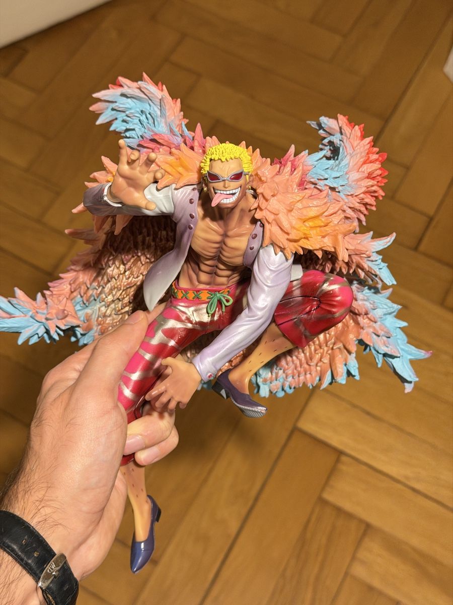 Statuette: Doflamingo Figur (DEFEKT) – Difettoso da Basel venduto da syxcv 1