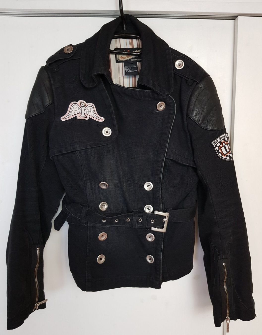 Icon Jacken: Motorrad Jacke – Gebraucht aus Brunnen von CHOUCHOU.