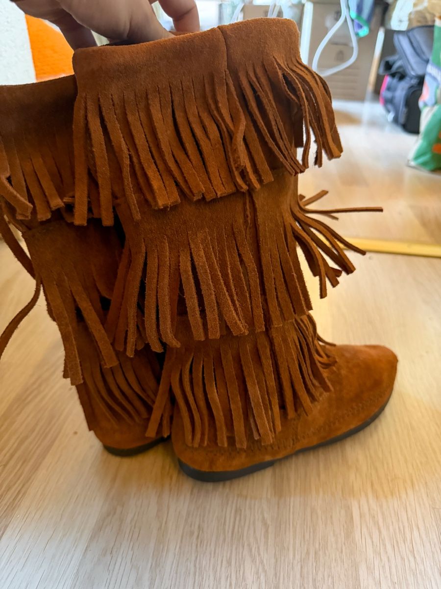 Scarpe da donna: Minnetonka Wildleder Boots Grösse 36 – Nuovo (secondo la descrizione) da Solothurn venduto da haslinuessli 2