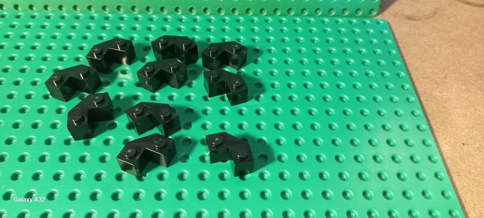 Lego Spielzeuge: Lot de 10 pièces Lego – Gebraucht aus La Tour de Trême von Startjouet