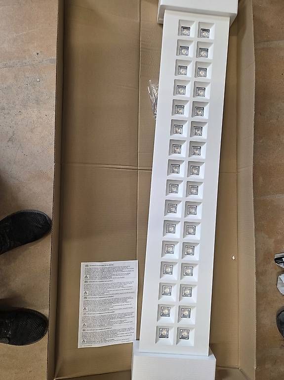 Lampade: 2x LED Büroleuchte Zum Tobel – Usato da Oberbüren venduto da fab_z9xt
