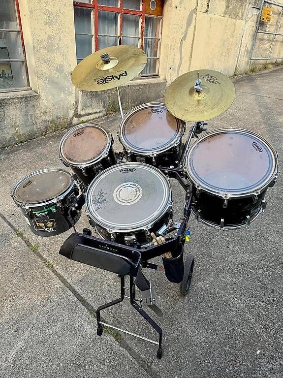 Strumenti musicali: Tom-Schlagzeugwagen – Usato da Niedergösgen venduto da heatking 1