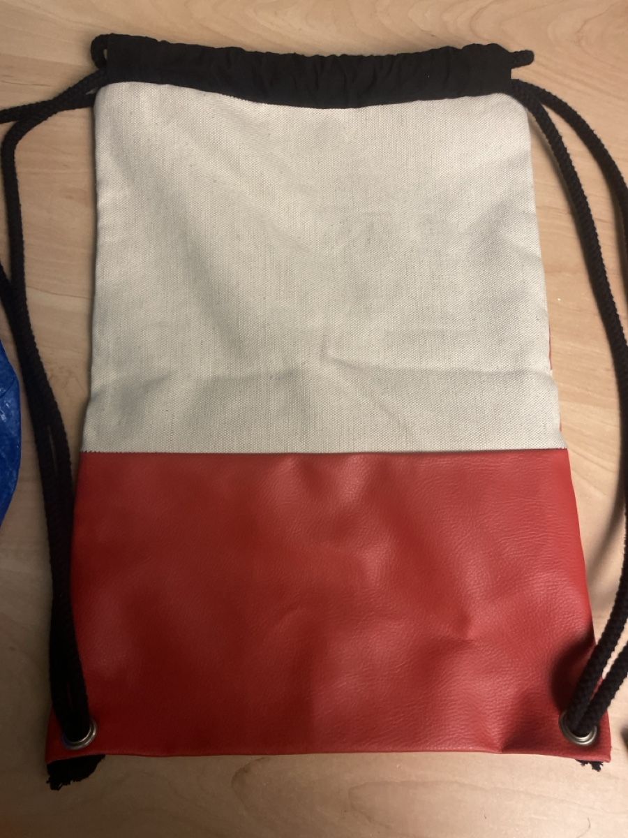 Borse & Zaini: Rucksack mit Herzmuster und Kunstleder rot Neu – Nuovo (secondo la descrizione) da Obergerlafingen venduto da cabo4 1
