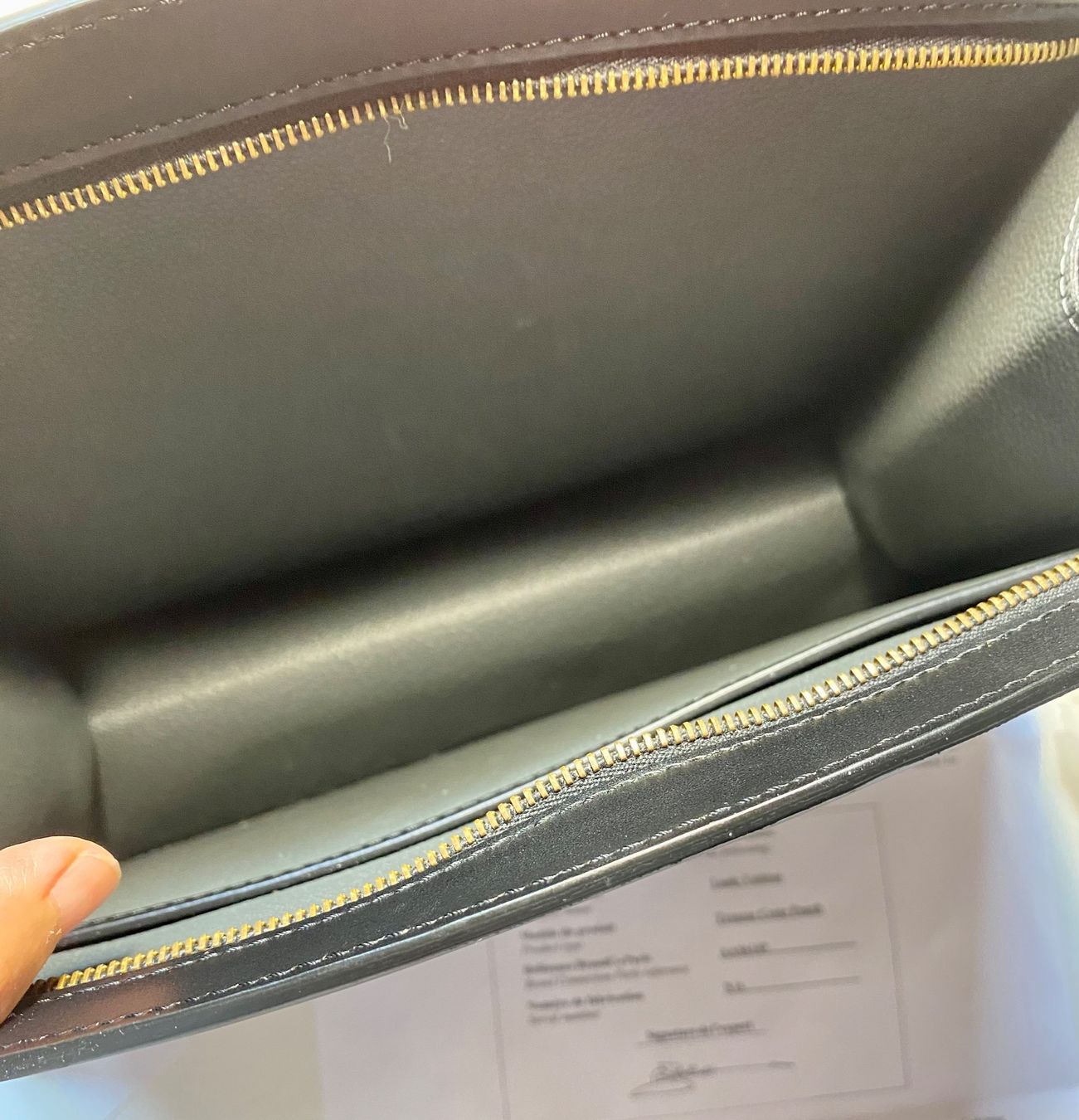 Louis Vuitton Custodie per cosmetici: Louis Vuitton Trousse Crete Epi – Nuovo (secondo la descrizione) da Denges venduto da Tine88 4
