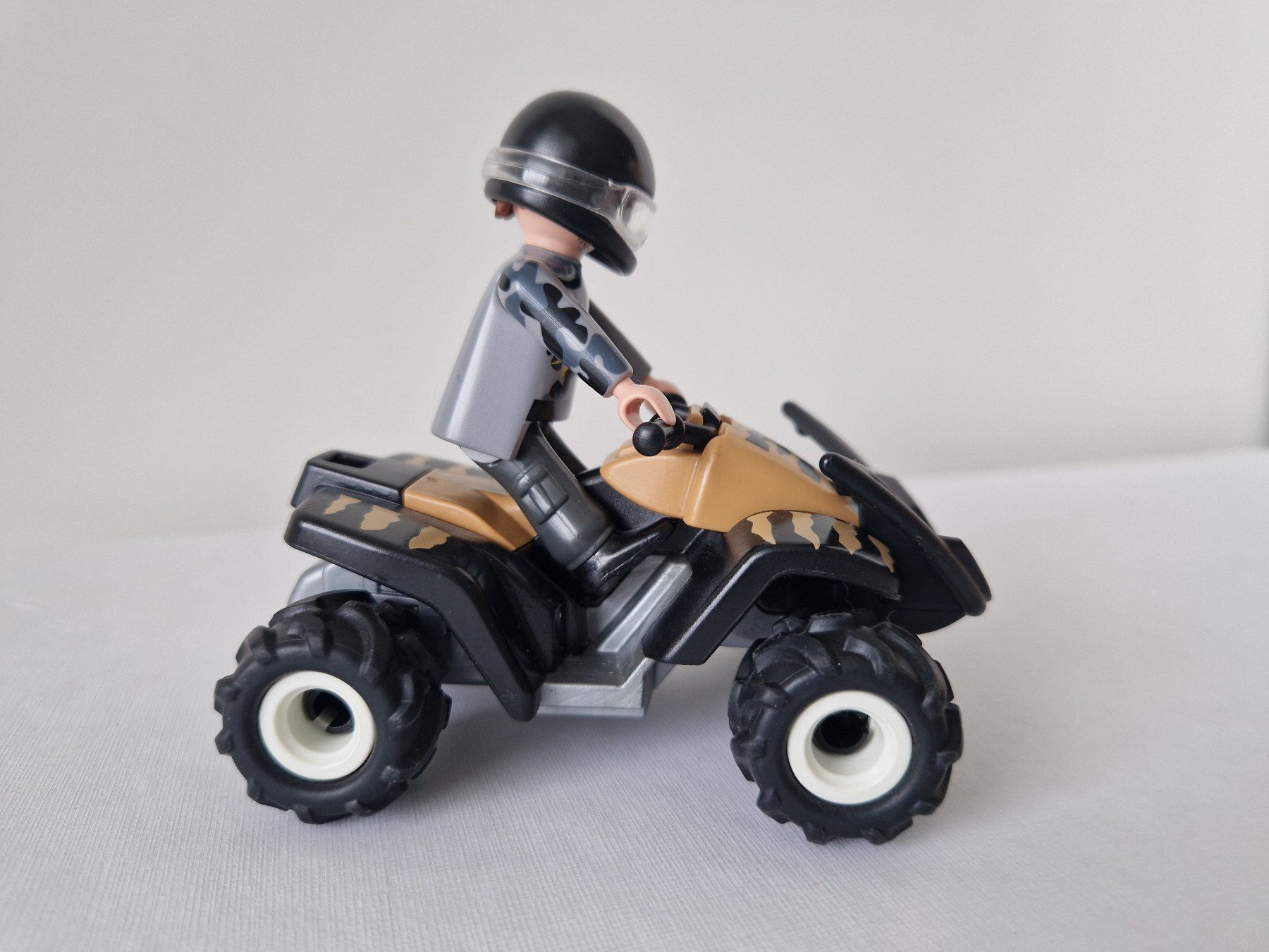 Playmobil Spielzeuge: PLAYMOBIL Quad einzigartiges Camouflage-Muster – Gebraucht aus Gossau SG von dolores_x 1