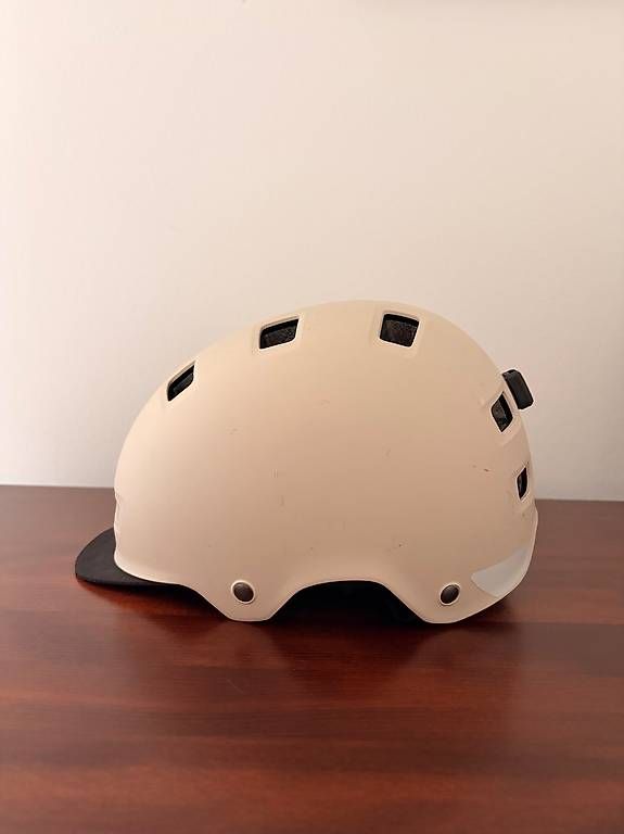Casques: Helm creme  – D'occasion à Basel par yet_7svp 1