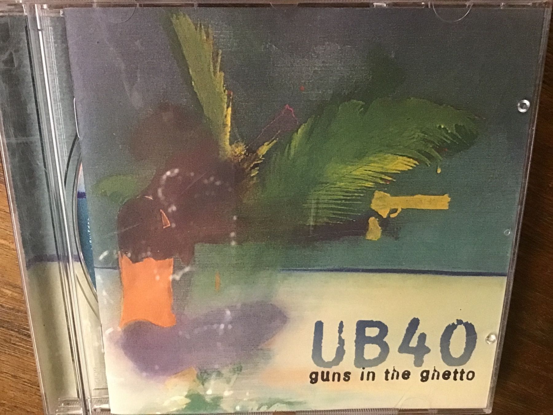 CD: UB40 - Guns in the Ghetto CD      o – Usato da Thierachern venduto da sweden08