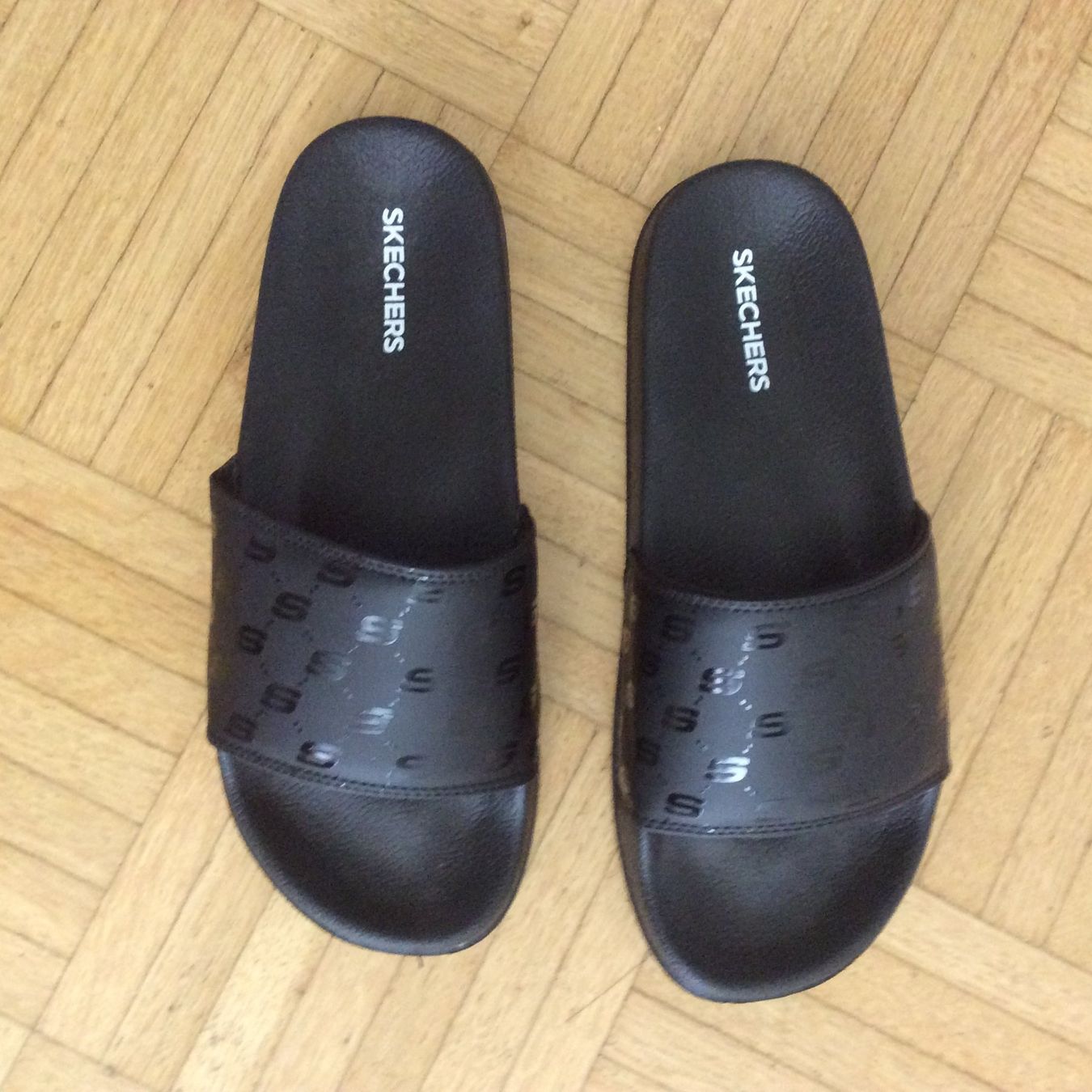 Skechers Scarpe da uomo: Skechers Slide – Nuovo (secondo la descrizione) da Biel/Bienne venduto da Ganesh12 1