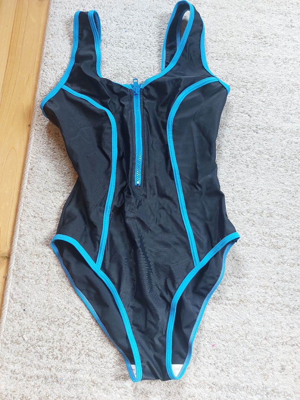 Costumi da bagno & Bikini: Badekleid Gr 38 – Usato da Landquart venduto da Cedes