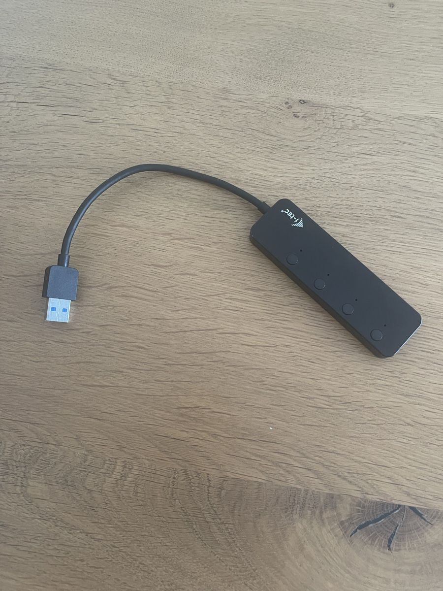 Hubs & Switches: 4 Port USB HUB  – Gebraucht aus Münchenbuchsee von ana_6vx7