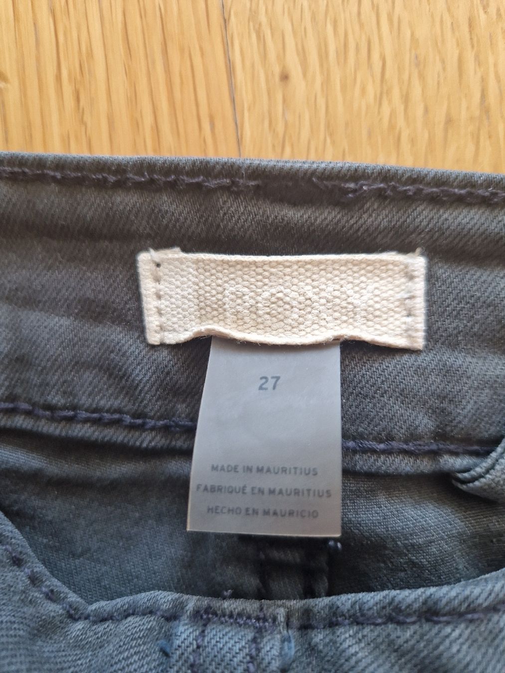 Roxy Jeans: Roxy Jeans Grösse 27/30 – Usato da Zürich venduto da nicinat 1