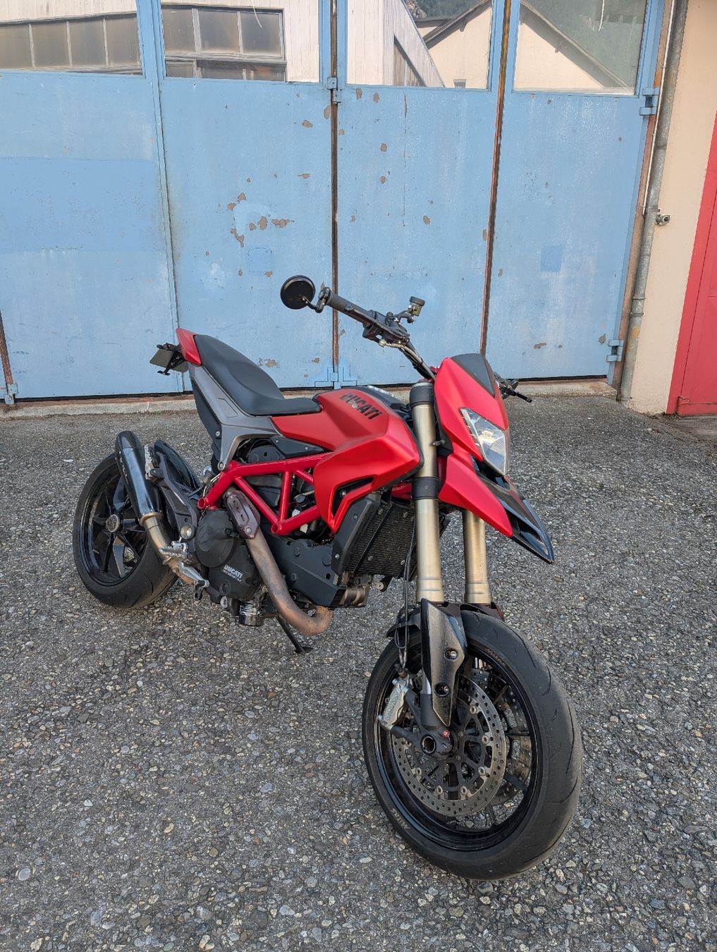 Ducati Strada: hypermotard 821 – Usato da Seedorf UR venduto da Michi3683