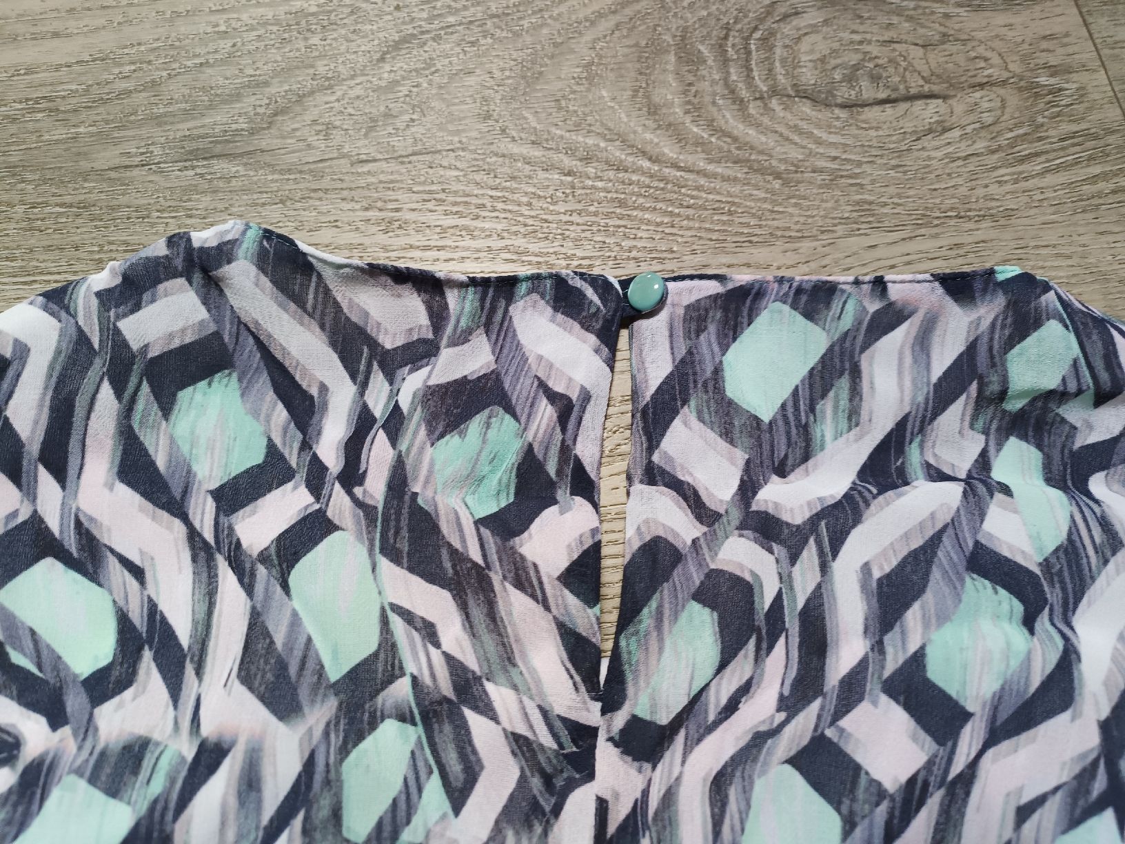 Blusen: Bluse L/XL  Neu – Neu (gemäss Beschreibung) aus Bätterkinden von Elefantenzoo 2