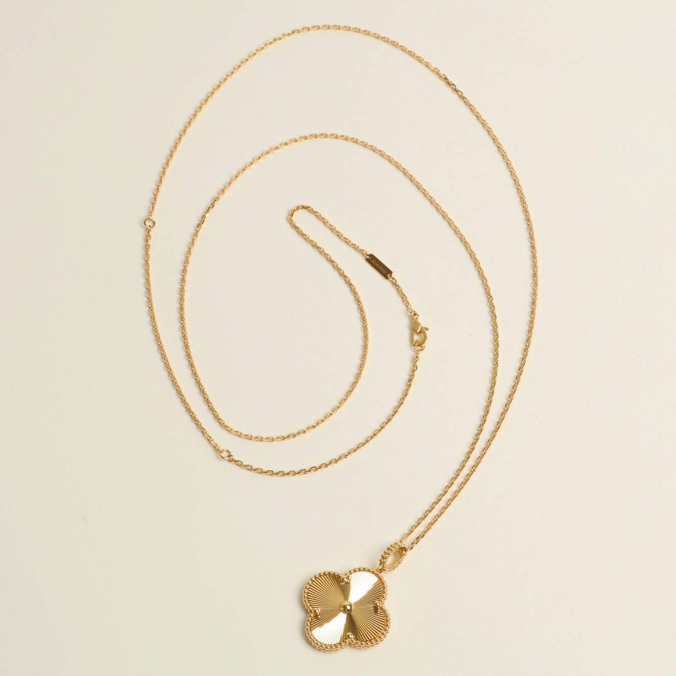 Van Cleef Catenine: Authentique Sautoir VAN CLEEF & ARPELS Magic Alhambra – Nuovo e nell'imballaggio originale da Carouge GE venduto da TLD 9