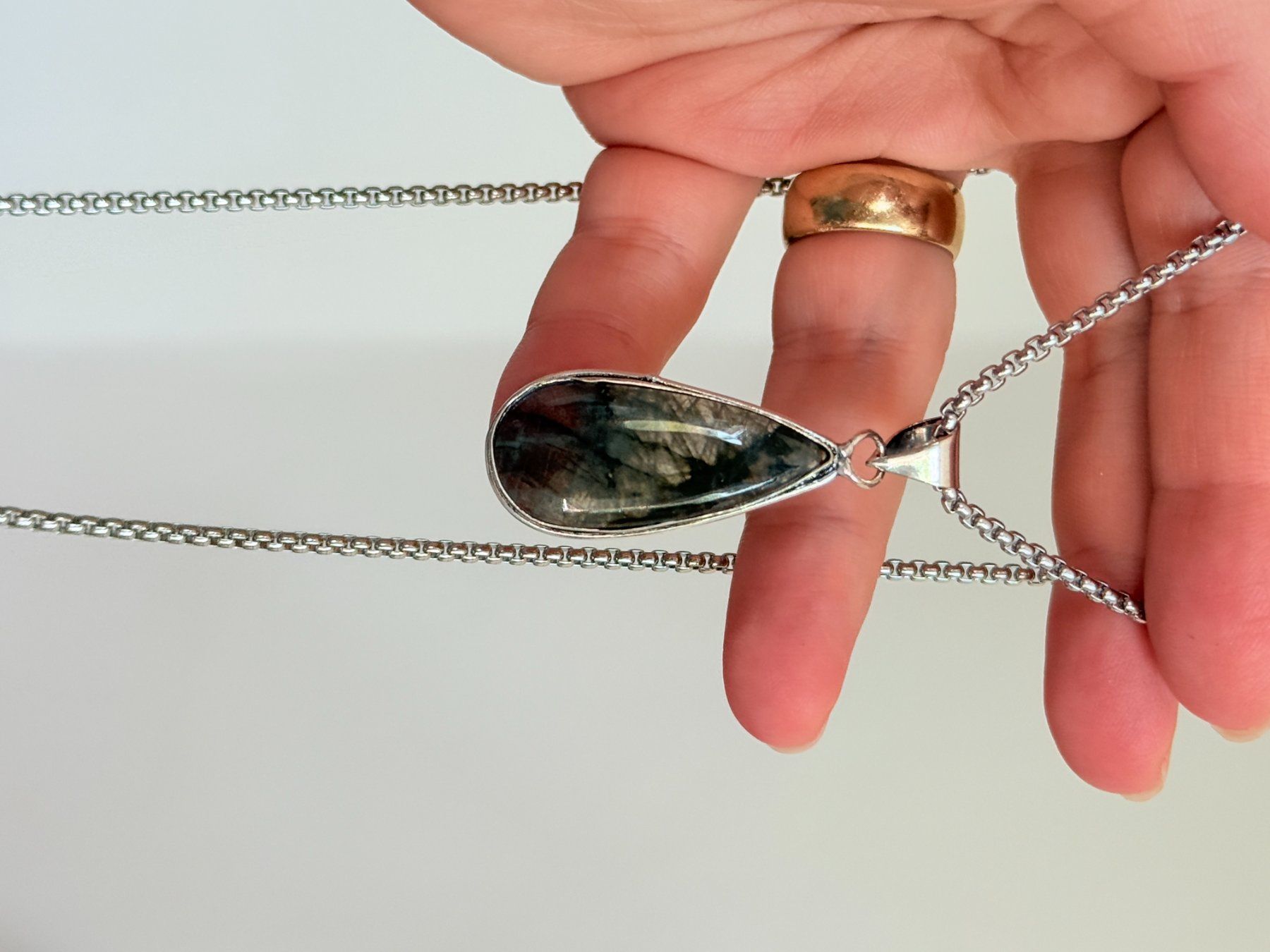 Colliers: Labradorite necklace – Neuf avec emballage d'origine à Genève par AGBERG 9