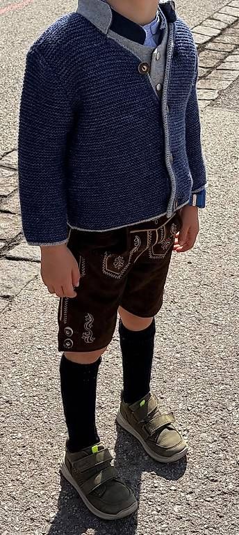 Kostüme: Kinder-Tracht Junge, Grösse 92 – Gebraucht aus Walchwil von ama_9gny