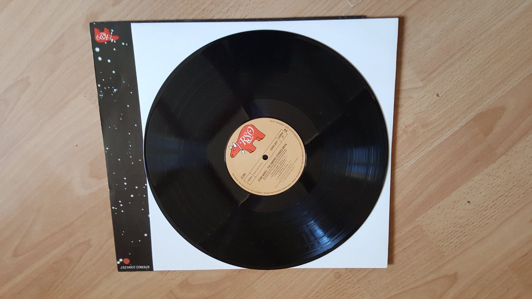 Dischi in vinile: Star Wars *The Empire strikes Back* LP – Usato da Arni AG venduto da Belgarion 1