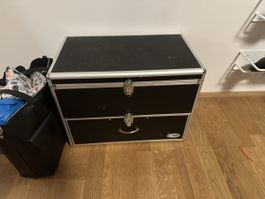 Koffer mit ca 500 DVD und Blue Ray Filme und Serien