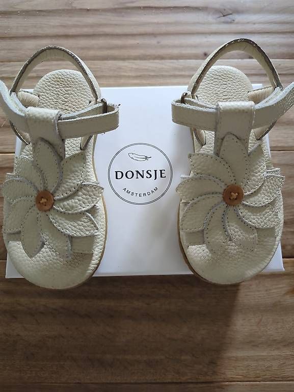 Chaussures filles: Donsje Sandale IIes Fields Gr. 25 – D'occasion à Uitikon Waldegg par moaloha21 2
