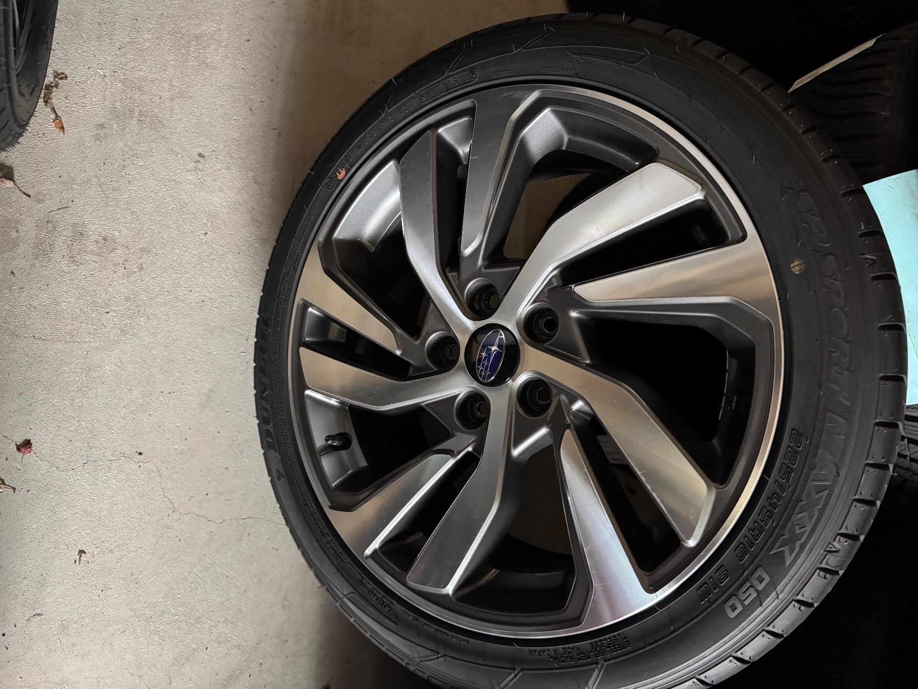 Subaru Pneus & Kompletträder: 4 Komplettrad Subaru Levorg – Gebraucht aus Mühlau von MF0404 3