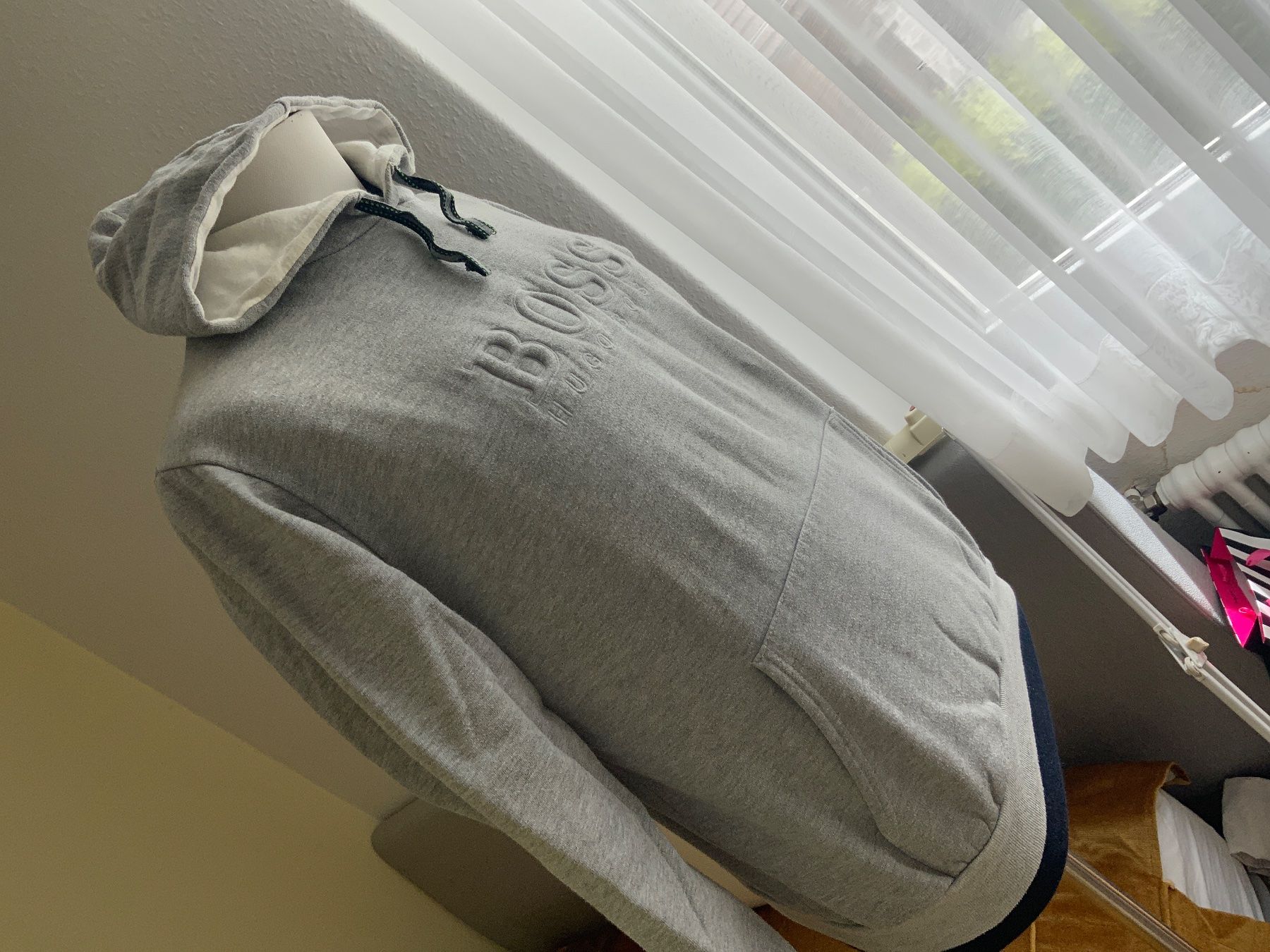 Hugo Boss Maglioni & Felpe: Boss pulli – Usato da Langnau am Albis venduto da Judithsebi 5