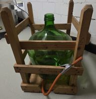 Glasballon mit Holzkorb gebraucht