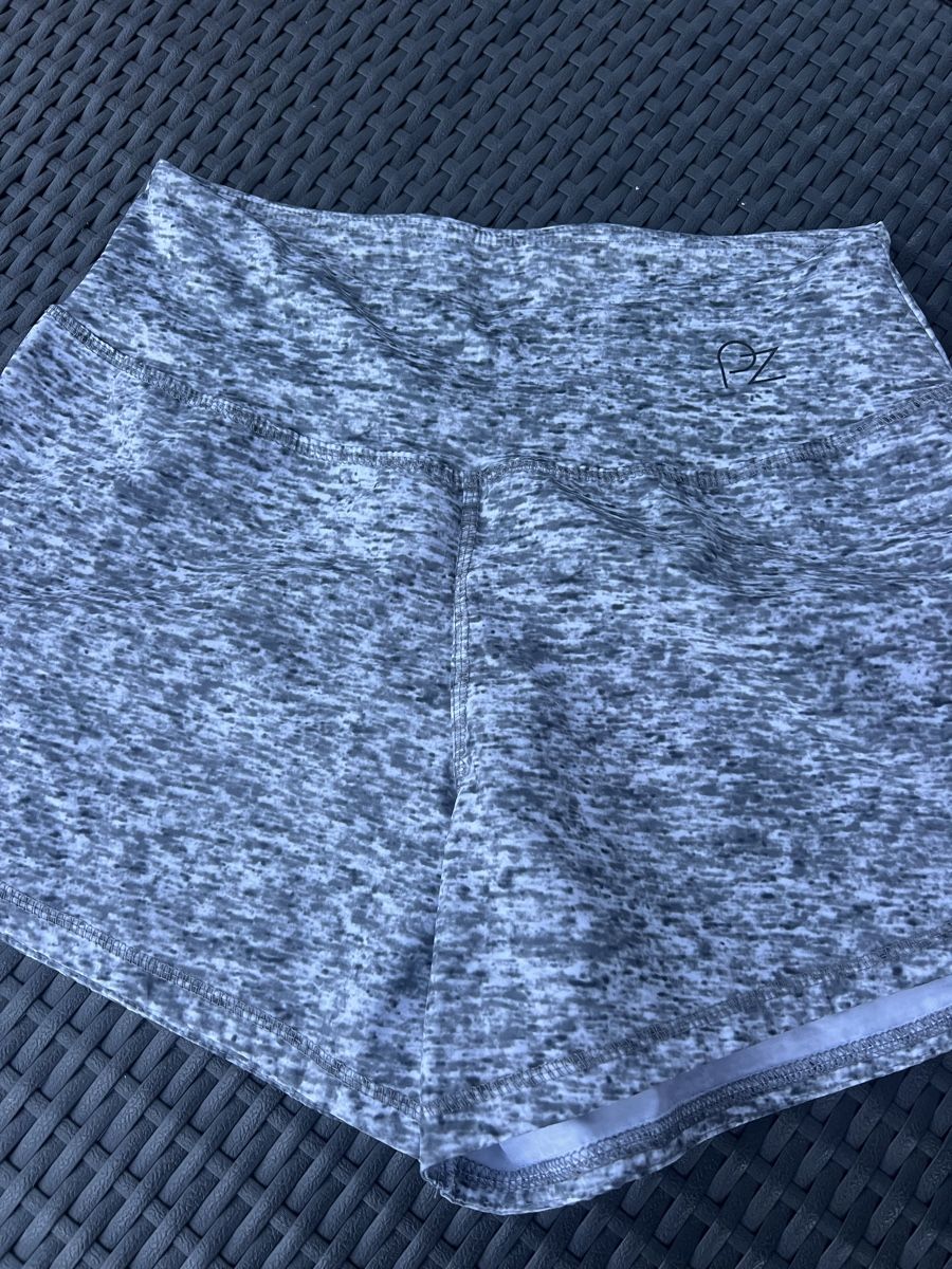 Pantaloni: Fitness Short NEU – Nuovo e nell'imballaggio originale da Bülach venduto da Cucculi 1