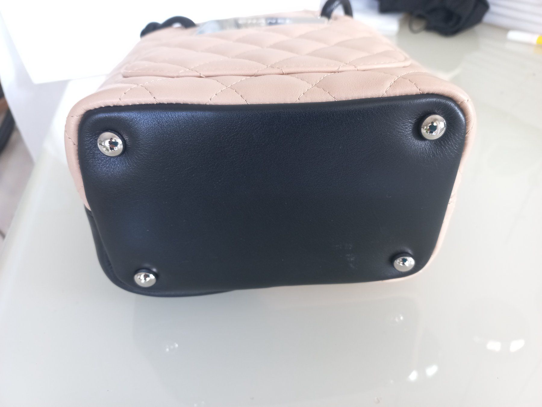 Chanel Borse da donna: Sac Chanel authentique et NEUF – Nuovo e nell'imballaggio originale da Gland venduto da fel_fl7g 2