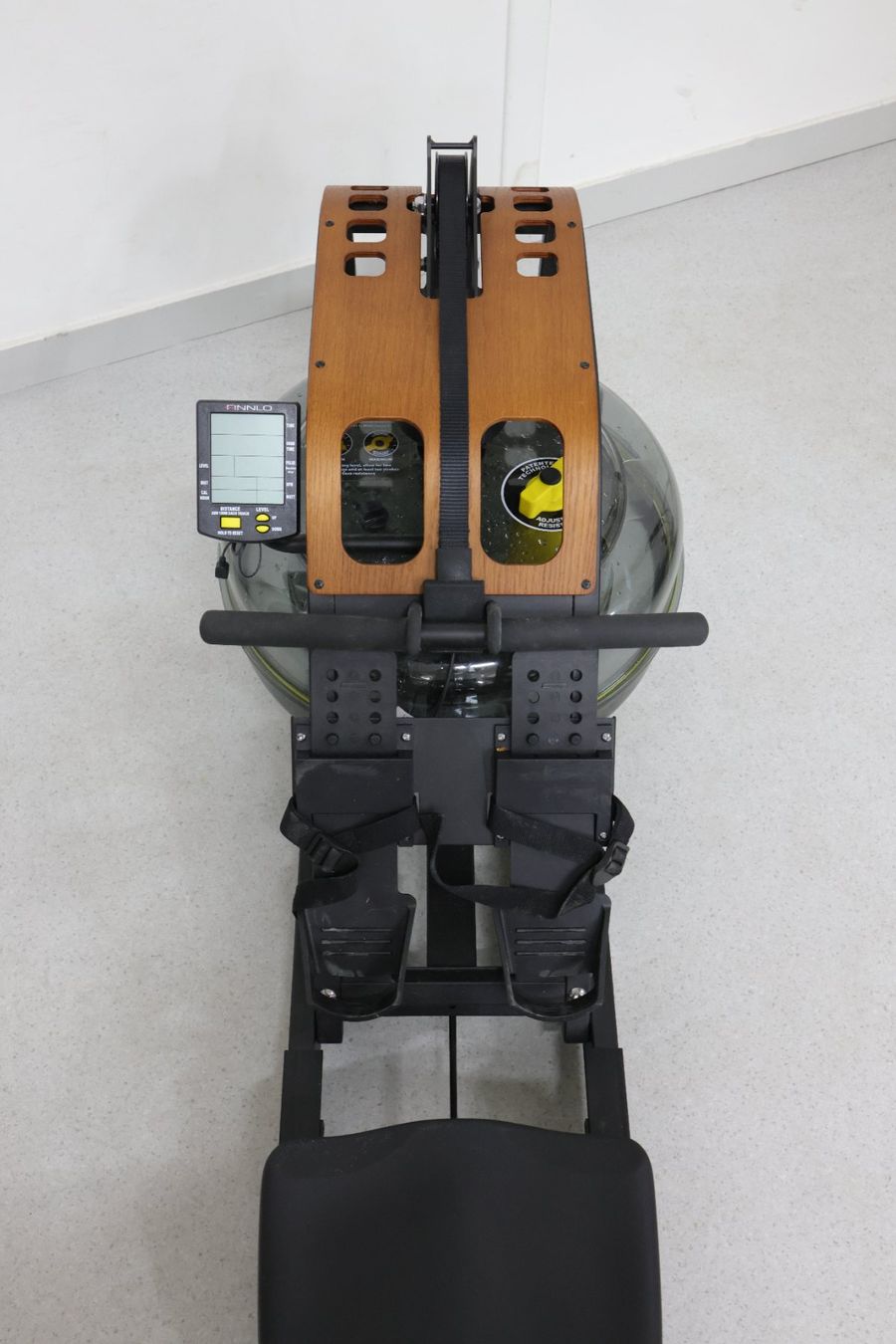 Finnlo Hometrainer: FINNLO - Rudergerät - Aquon Water Flow – Usato da Volketswil venduto da brockipfannenstil 3
