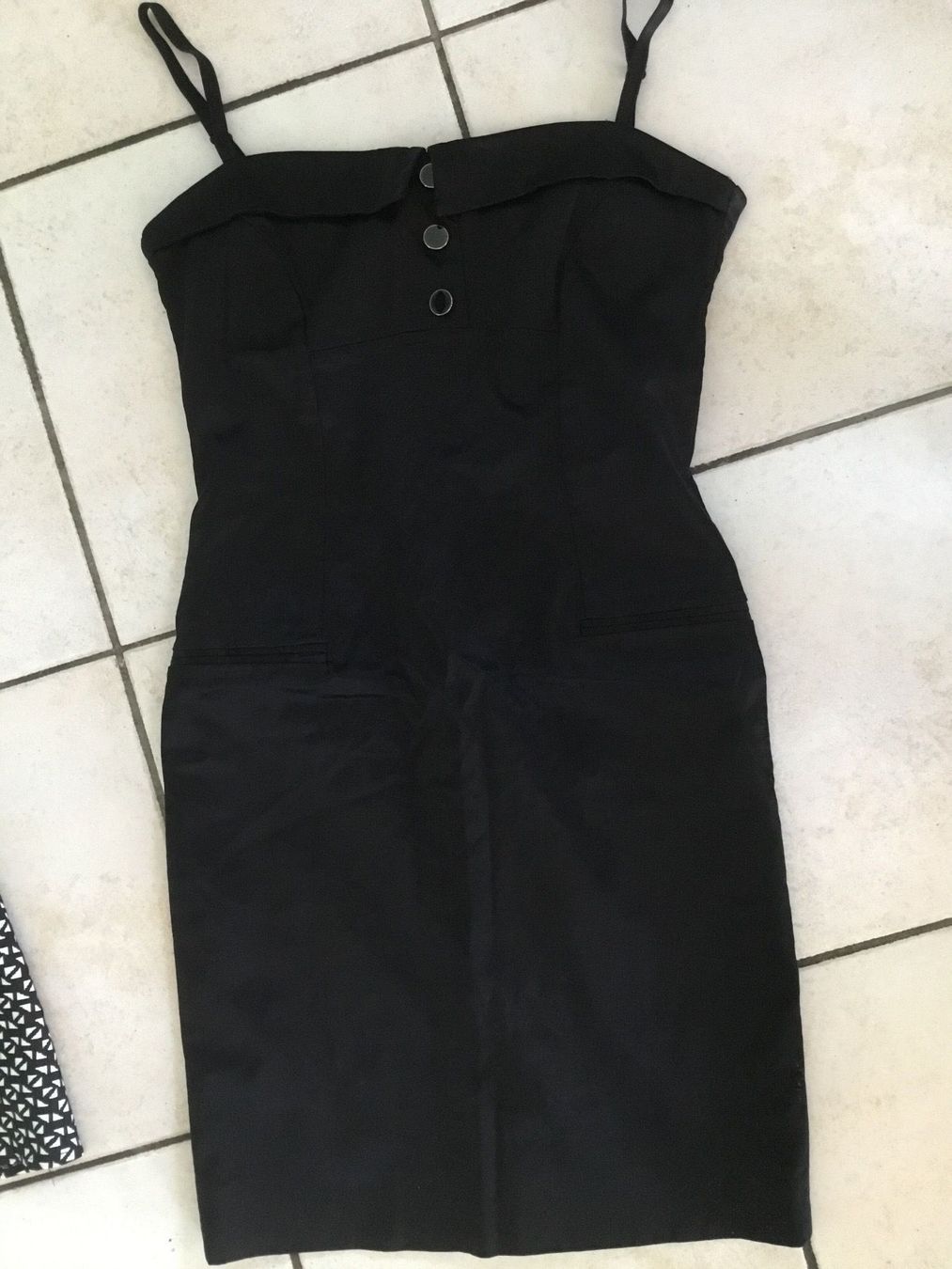 Robes: Schwarzes Cocktail Kleid Gr.36 – D'occasion à Obergerlafingen par cabo4