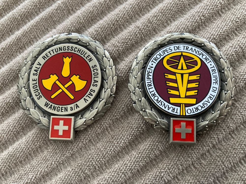 2 Embleme der Schweizer Armee - Motorfahrer / Rttg Truppen (Gebraucht ...