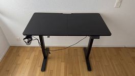 Höhenverstellbarer Tisch - Carbon Optik