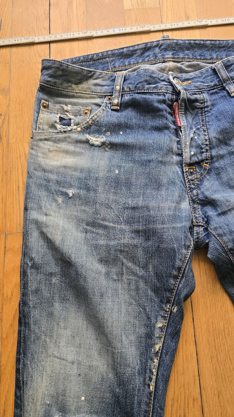 Dsquared2 Jeans: Dsquared2 Jeans, Grösse 46 – D'occasion à Emmenbrücke par meu_2j8p 1