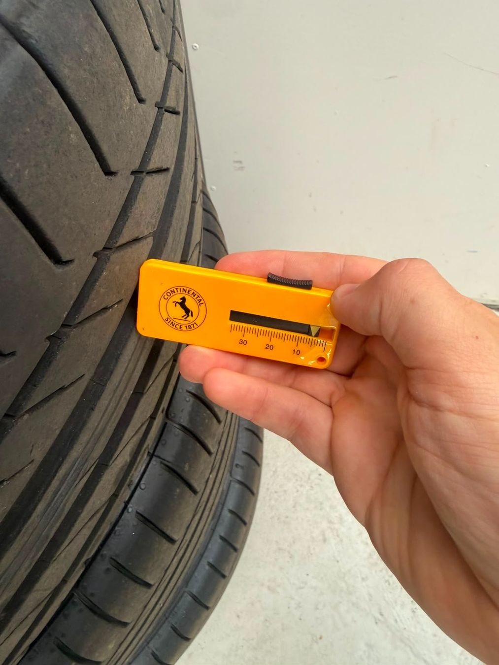 Audi Pneumatici & Ruote complete: Audi Q5 / SQ5 Originalräder – Usato da Root venduto da Kevin_Leandro 4