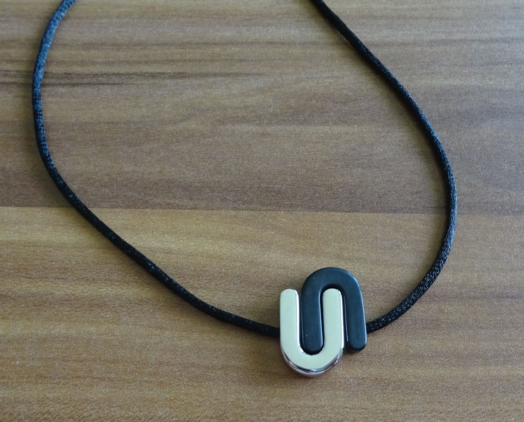 Energetix Pendentifs: Magnet-Anhänger von Energetix – Neuf avec emballage d'origine à Wagenhausen par Kahlen