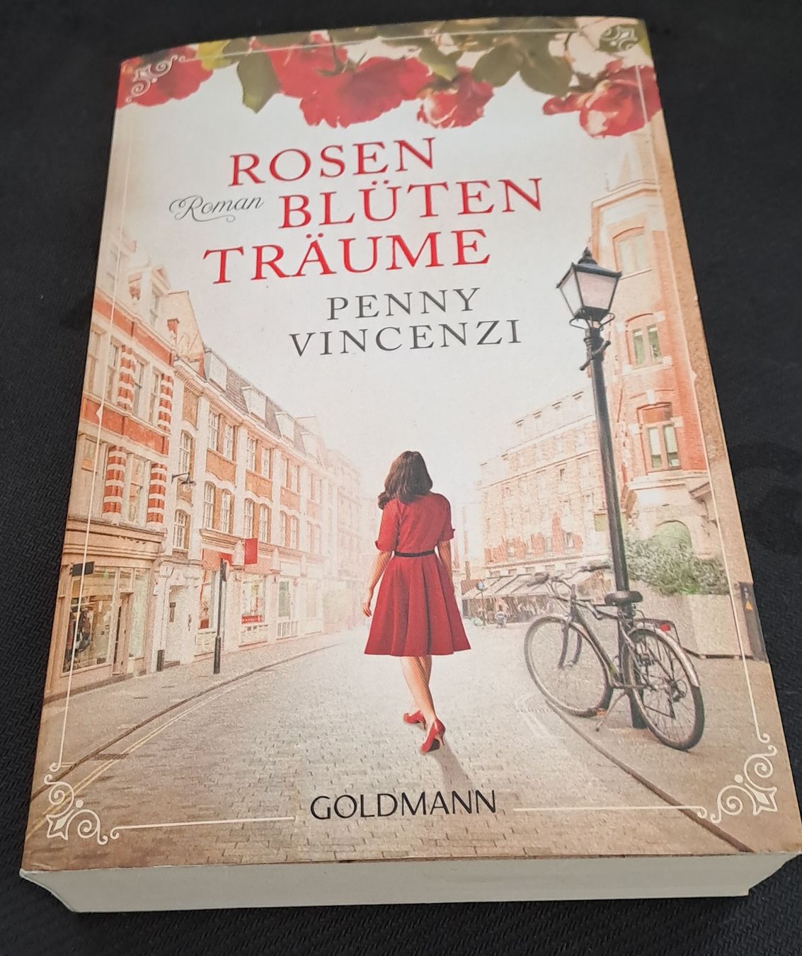 Libri: Rosen Blüten Träume - Roman – Usato da Zürich venduto da Schoebi19