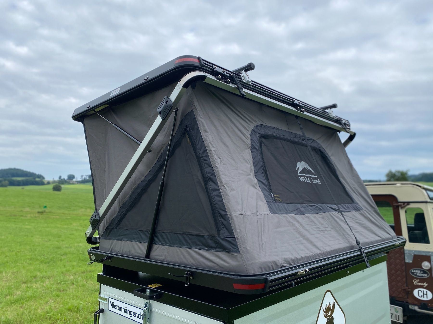 Zelte: Dachzelt Rock Cruiser Wild Land – Neu und originalverpackt aus Sirnach von XELOonlineGmbH