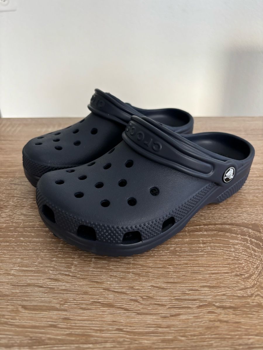 Crocs Scarpe per ragazzi: Crocs J1 (Gr 34) – Usato da Ebikon venduto da Regipe
