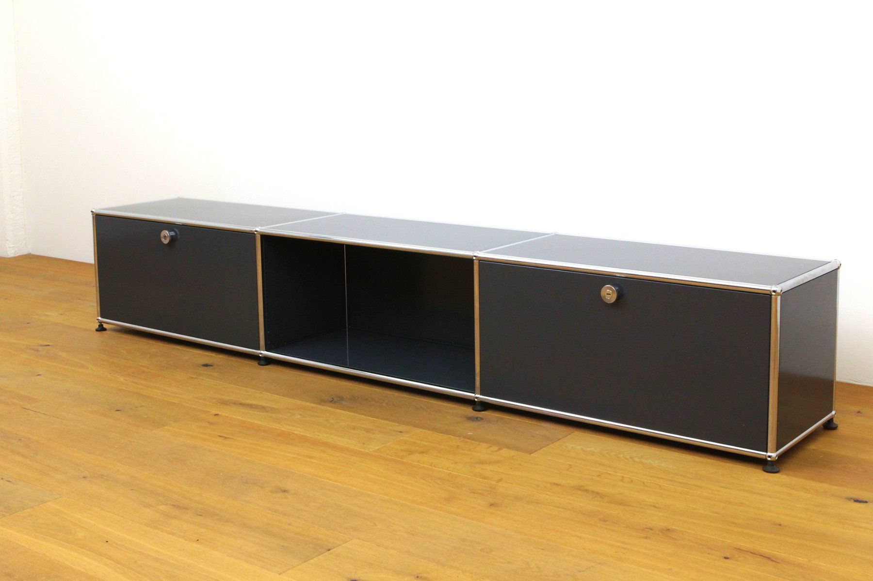 USM Scaffali: USM Haller Lowboard in Anthrazit – Usato da Affoltern am Albis venduto da StudioStandard 4